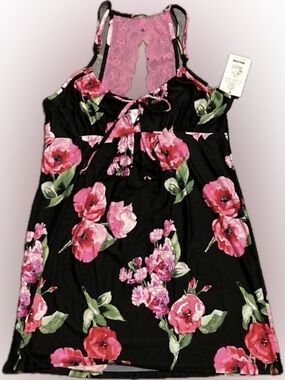 Secret Treasure Slip Nightgown Lingerie. Size M NWT